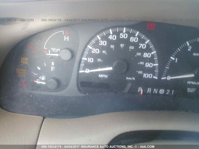 5LMPU28A2XLJ18998 - 1999 LINCOLN NAVIGATOR 绿色 照片 7