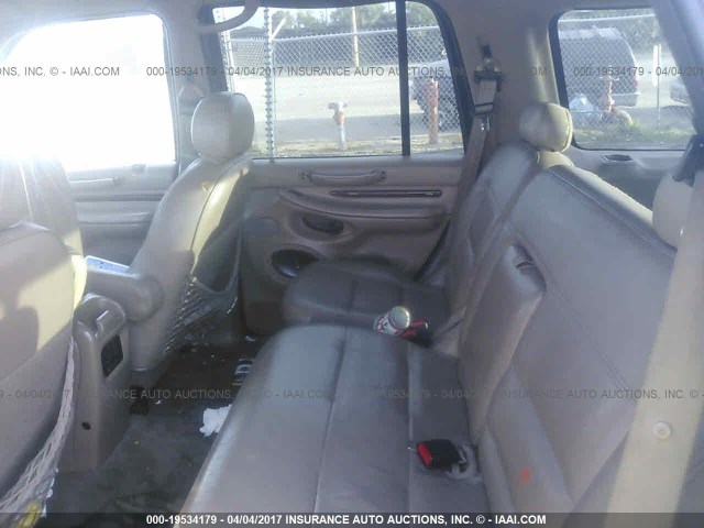 5LMPU28A2XLJ18998 - 1999 LINCOLN NAVIGATOR 绿色 照片 8