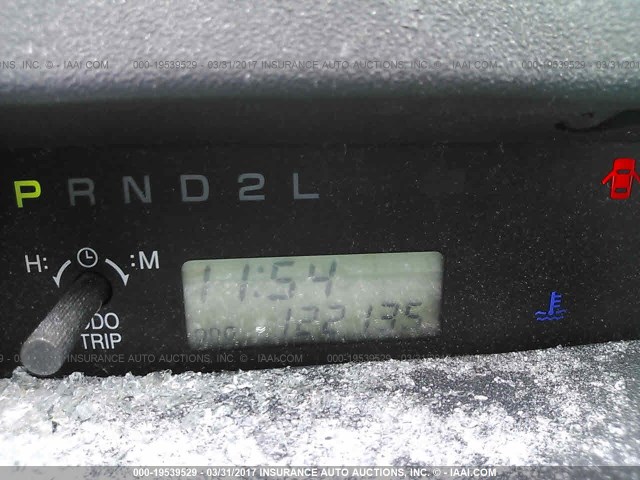 JTLKT324750202119 - 2005 TOYOTA SCION XB GRAY photo 7