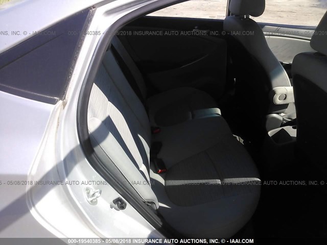 KMHCT4AE5GU980250 - 2016 HYUNDAI ACCENT SE SILVER photo 8