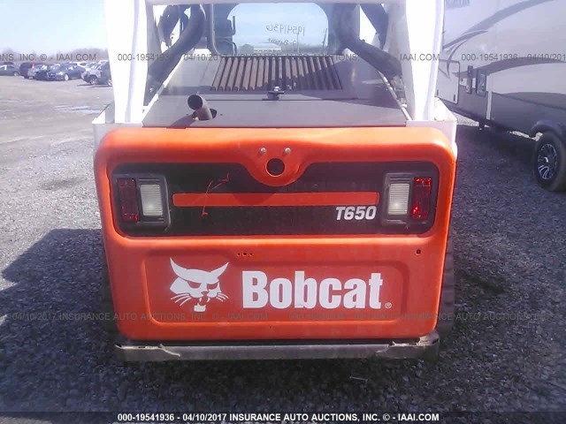 A3P015616 - 2012 BOBCAT T650 WHITE photo 10