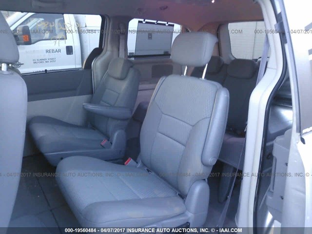2A4RR5D14AR153737 - 2010 CHRYSLER TOWN & COUNTRY TOURING SILVER photo 8