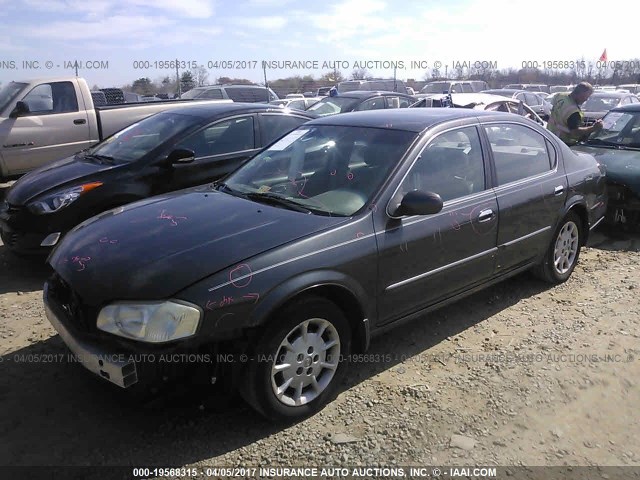 JN1CA31D71T631151 - 2001 NISSAN MAXIMA GXE/SE/GLE/20TH ANNIV GRAY photo 2