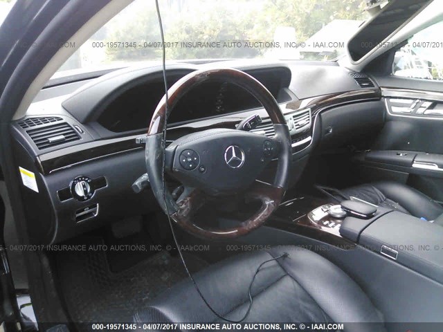 WDDNG7DB8DA528719 - 2013 MERCEDES-BENZ S 550 BLACK photo 5