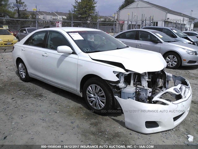 4T1BF3EK7AU574409 - 2010 TOYOTA CAMRY SE/LE/XLE 白色 照片 1