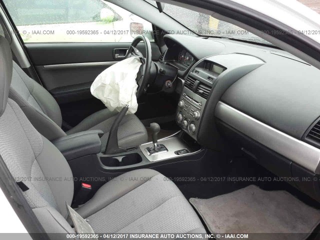 4A32B2FF1BE023106 - 2011 MITSUBISHI GALANT FE WHITE photo 5