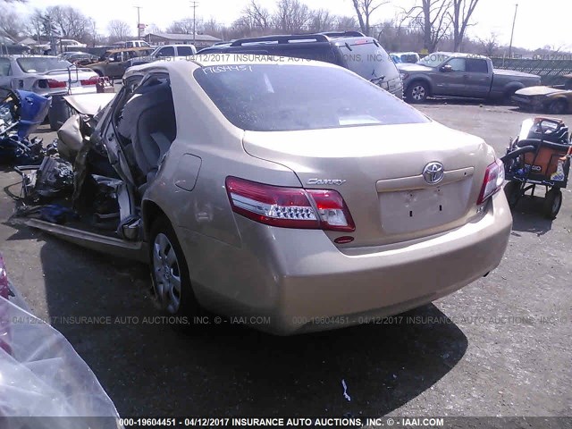 4T1BF3EK2AU041710 - 2010 TOYOTA CAMRY SE/LE/XLE 棕色 照片 3