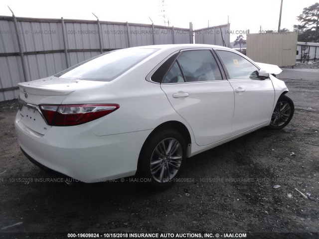 4T1BF1FK3FU059658 - 2015 TOYOTA CAMRY LE/XLE/SE/XSE 白色 照片 4