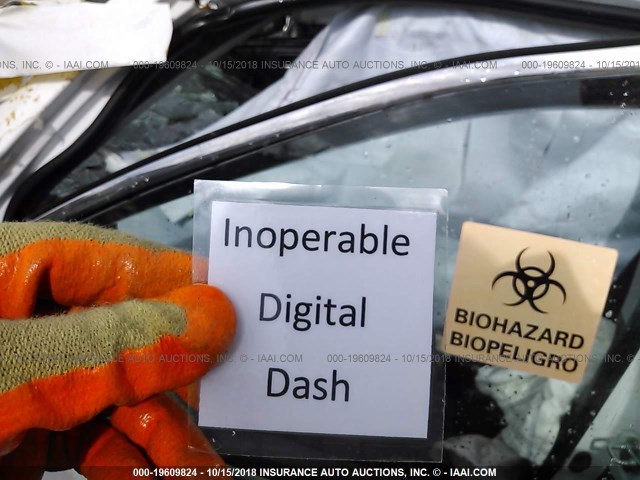 4T1BF1FK3FU059658 - 2015 TOYOTA CAMRY LE/XLE/SE/XSE 白色 照片 7