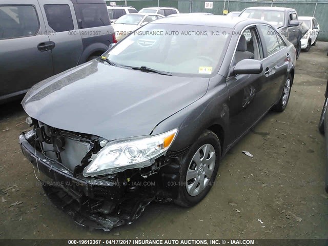 4T4BF3EK6AR012264 - 2010 TOYOTA CAMRY SE/LE/XLE 灰色 照片 2