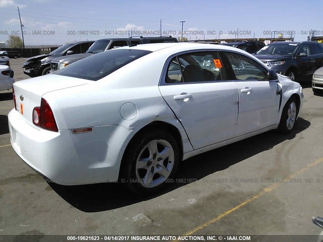 1G1ZB5E17BF331831 - 2011 CHEVROLET MALIBU LS 白色 照片 4