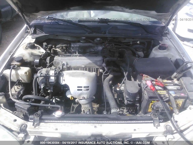 JT2BG22K6Y0401880 - 2000 TOYOTA CAMRY CE/LE/XLE თეთრი ფოტო 10