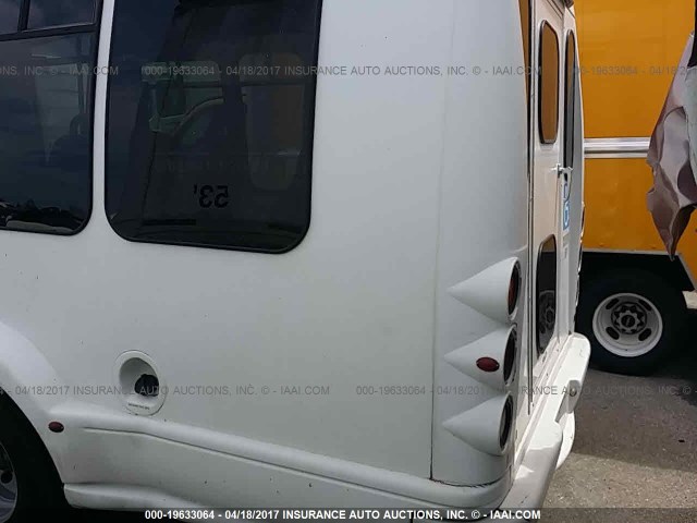 1FDWE35L85HA78238 - 2005 FORD E350 WHITE photo 7