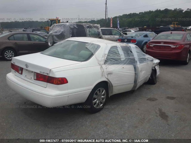 4T1BG22K2YU975856 - 2000 TOYOTA CAMRY CE/LE/XLE 白色 照片 4