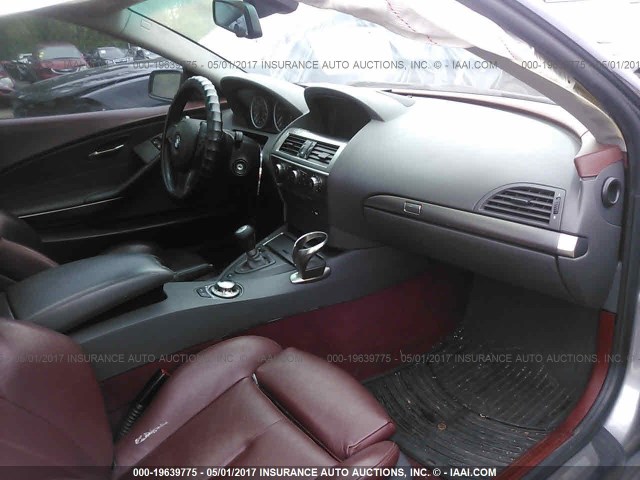 WBAEH73455B215825 - 2005 BMW 645 CI AUTOMATIC GRAY photo 5