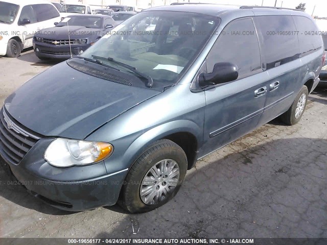 2C4GP44R75R379893 - 2005 CHRYSLER TOWN & COUNTRY LX BLUE photo 2