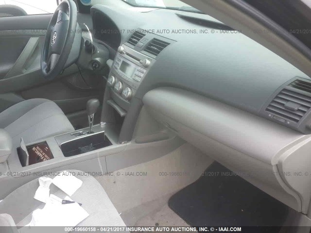 4T1BF3EK3AU008067 - 2010 TOYOTA CAMRY SE/LE/XLE BLACK photo 5