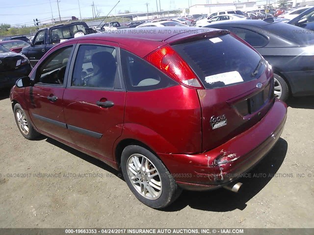 3FAFP37353R178584 - 2003 FORD FOCUS ZX5 RED photo 3