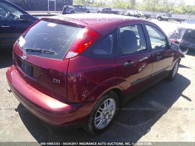 3FAFP37353R178584 - 2003 FORD FOCUS ZX5 RED photo 4