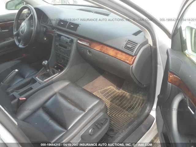 WAULT68E44A036455 - 2004 AUDI A4 3.0 QUATTRO GRAY photo 5