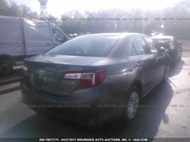4T4BF1FK0ER381937 - 2014 TOYOTA CAMRY L/SE/LE/XLE 灰色 照片 4