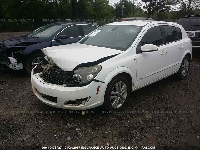 W08AT671585101507 - 2008 SATURN ASTRA XR WHITE photo 2