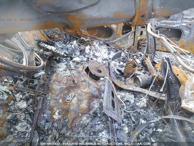 4T1BE32K85U970779 - 2005 TOYOTA CAMRY LE/XLE/SE 黑色 照片 8