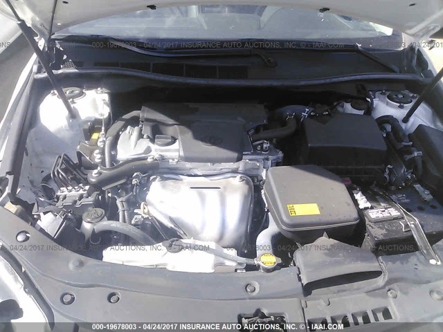 4T1BF1FK3FU072071 - 2015 TOYOTA CAMRY LE/XLE/SE/XSE WHITE photo 10