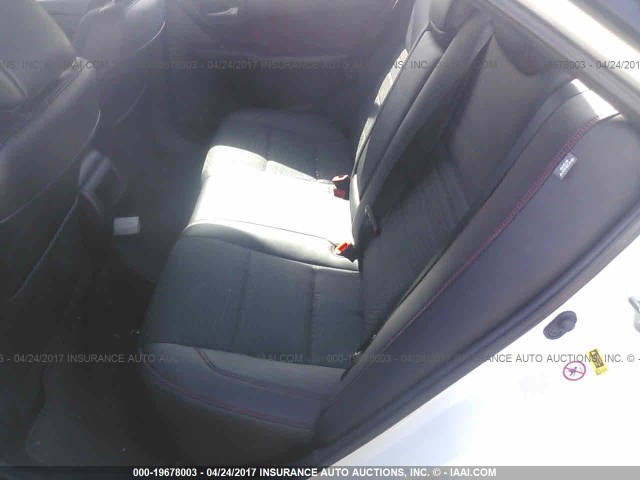 4T1BF1FK3FU072071 - 2015 TOYOTA CAMRY LE/XLE/SE/XSE WHITE photo 8