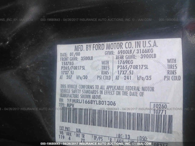 1FMRU1668YLB01306 - 2000 FORD EXPEDITION XLT BLACK photo 9