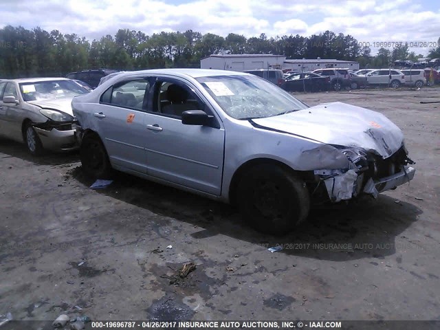 3FAFP06Z66R177128 - 2006 FORD FUSION S SILVER photo 1