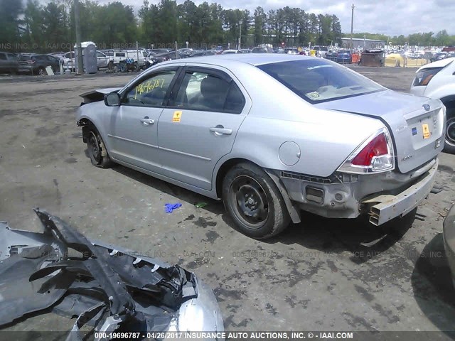 3FAFP06Z66R177128 - 2006 FORD FUSION S SILVER photo 3