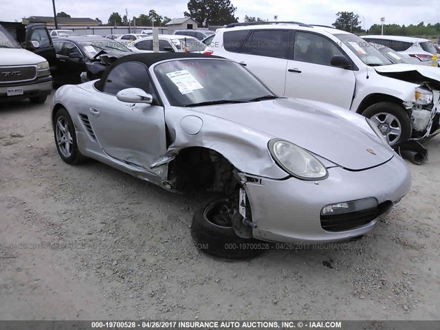 WP0CA29848U712238 - 2008 PORSCHE BOXSTER SILVER photo 1