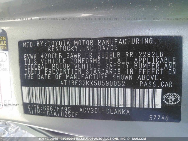4T1BE32KX5U590052 - 2005 TOYOTA CAMRY LE/XLE/SE GRAY photo 9