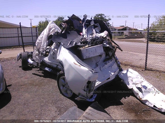 1C6RR7LT9GS353211 - 2016 RAM 1500 SLT WHITE photo 3