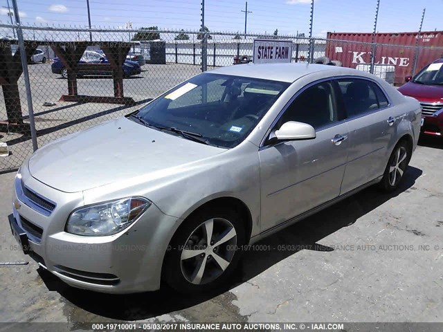 1G1ZC5E00CF239823 - 2012 CHEVROLET MALIBU 1LT SILVER photo 2