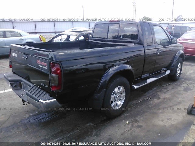 1N6ED26T4YC306553 - 2000 NISSAN FRONTIER KING CAB XE/KING CAB SE BLACK photo 4