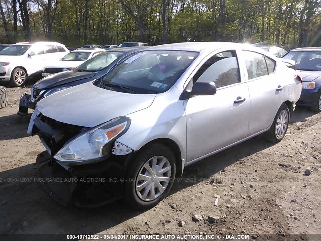 3N1CN7AP2FL944433 - 2015 NISSAN VERSA S/S PLUS/SV/SL SILVER photo 2