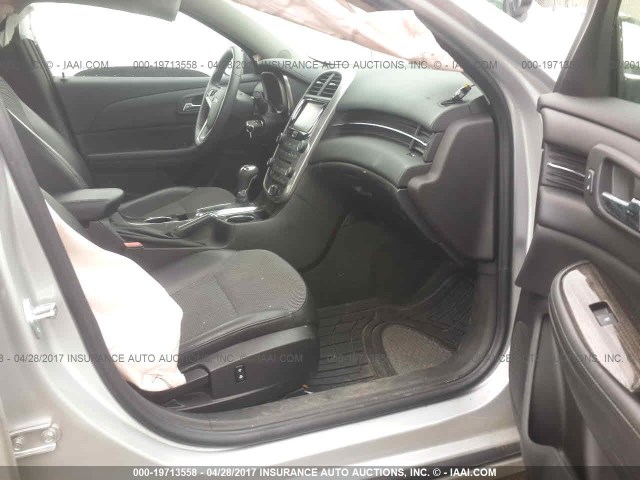 1G11C5SLXFF292108 - 2015 CHEVROLET MALIBU 1LT SILVER photo 5