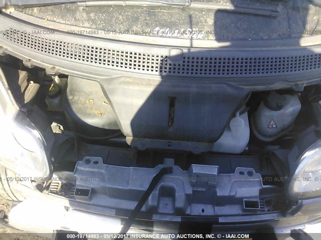 WMEEJ31X08K103548 - 2008 SMART FORTWO PURE/PASSION SILVER photo 10