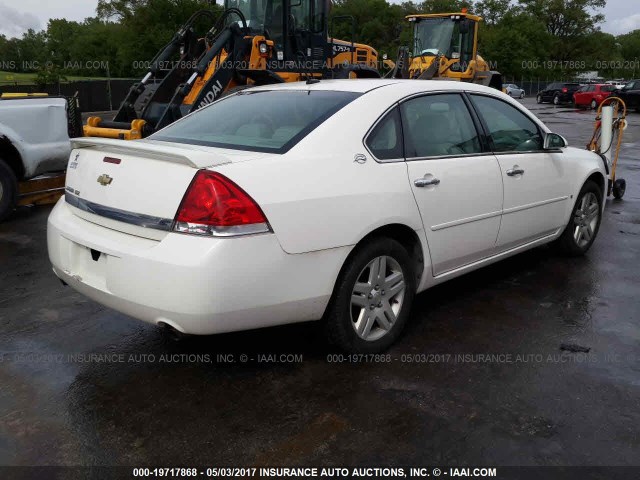 2G1WU58R779177085 - 2007 CHEVROLET IMPALA LTZ WHITE photo 4