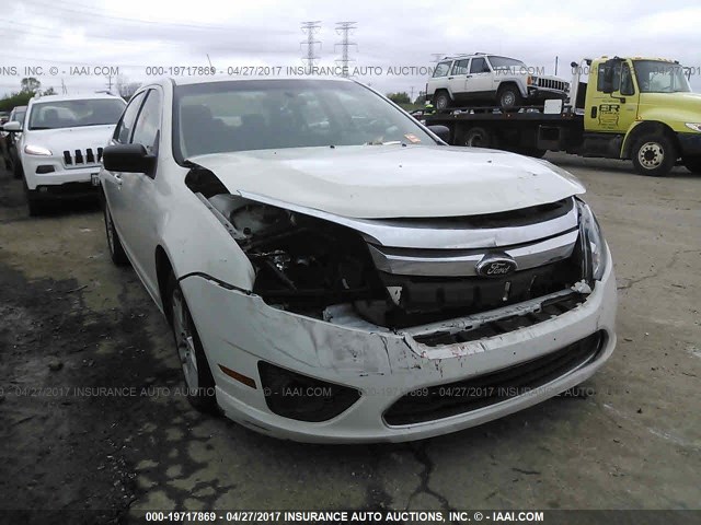 3FAHP0GA7AR423968 - 2010 FORD FUSION S WHITE photo 6