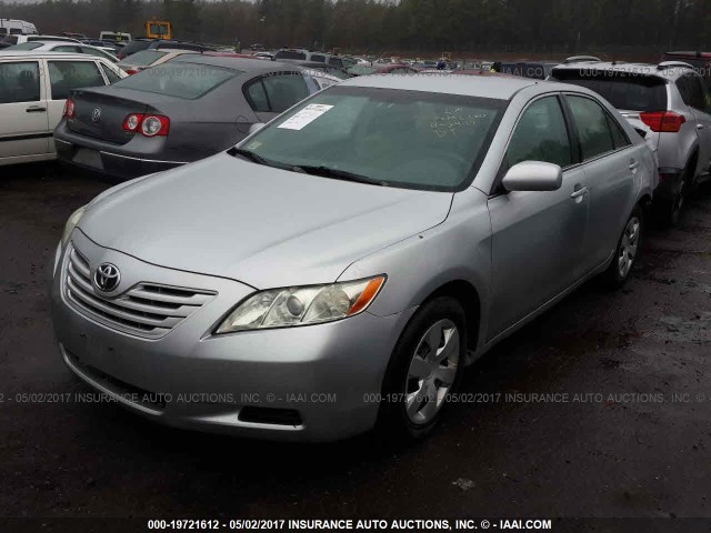 4T1BE46K27U657939 - 2007 TOYOTA CAMRY NEW GENERAT CE/LE/XLE/SE SILVER photo 2