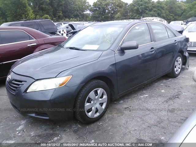 4T1BE46K47U710740 - 2007 TOYOTA CAMRY NEW GENERAT CE/LE/XLE/SE GRAY photo 2