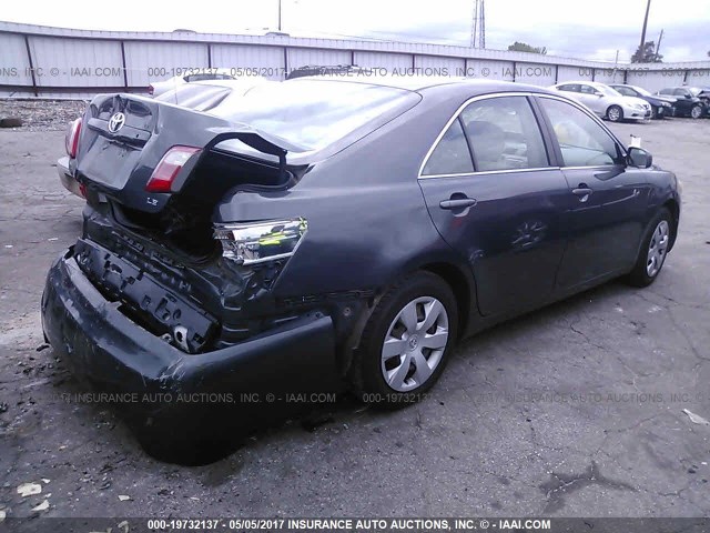 4T1BE46K47U710740 - 2007 TOYOTA CAMRY NEW GENERAT CE/LE/XLE/SE GRAY photo 4
