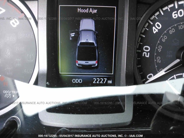 3TMCZ5ANXHM068390 - 2017 TOYOTA TACOMA DBL CAB/SR/TRDSPT/OR/PRO ნაცრისფერი ფოტო 7