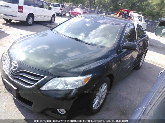 4T4BF3EK5AR070348 - 2010 TOYOTA CAMRY SE/LE/XLE 绿色 照片 2