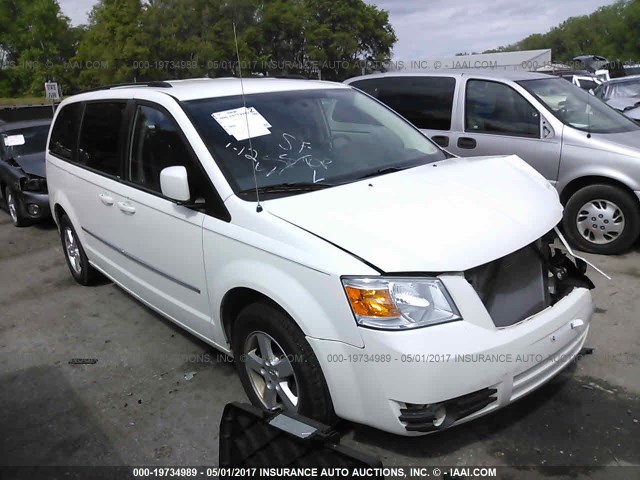 2D4RN5D17AR496871 - 2010 DODGE GRAND CARAVAN SXT WHITE photo 1