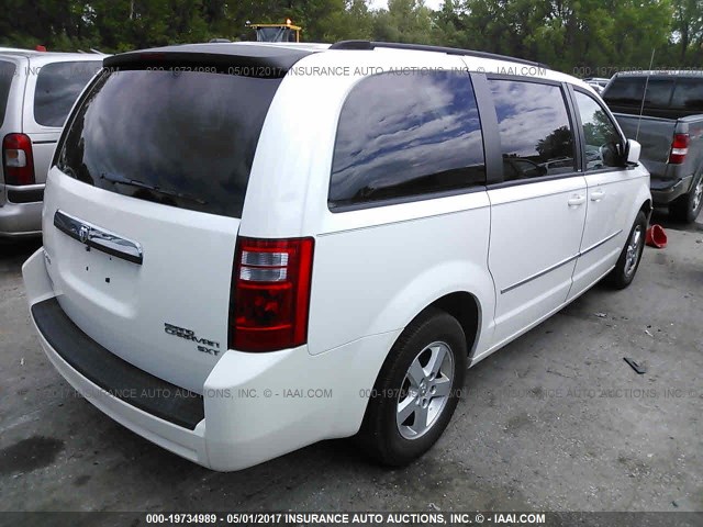 2D4RN5D17AR496871 - 2010 DODGE GRAND CARAVAN SXT WHITE photo 4