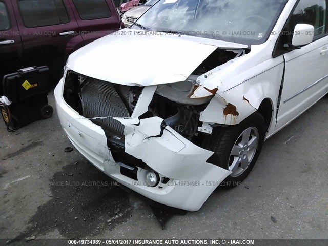 2D4RN5D17AR496871 - 2010 DODGE GRAND CARAVAN SXT WHITE photo 6